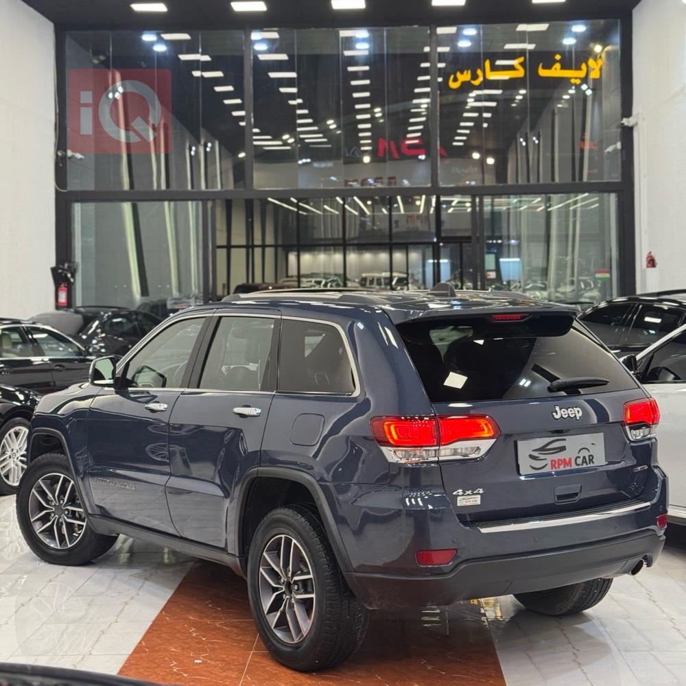 جيب جراند شيروكي